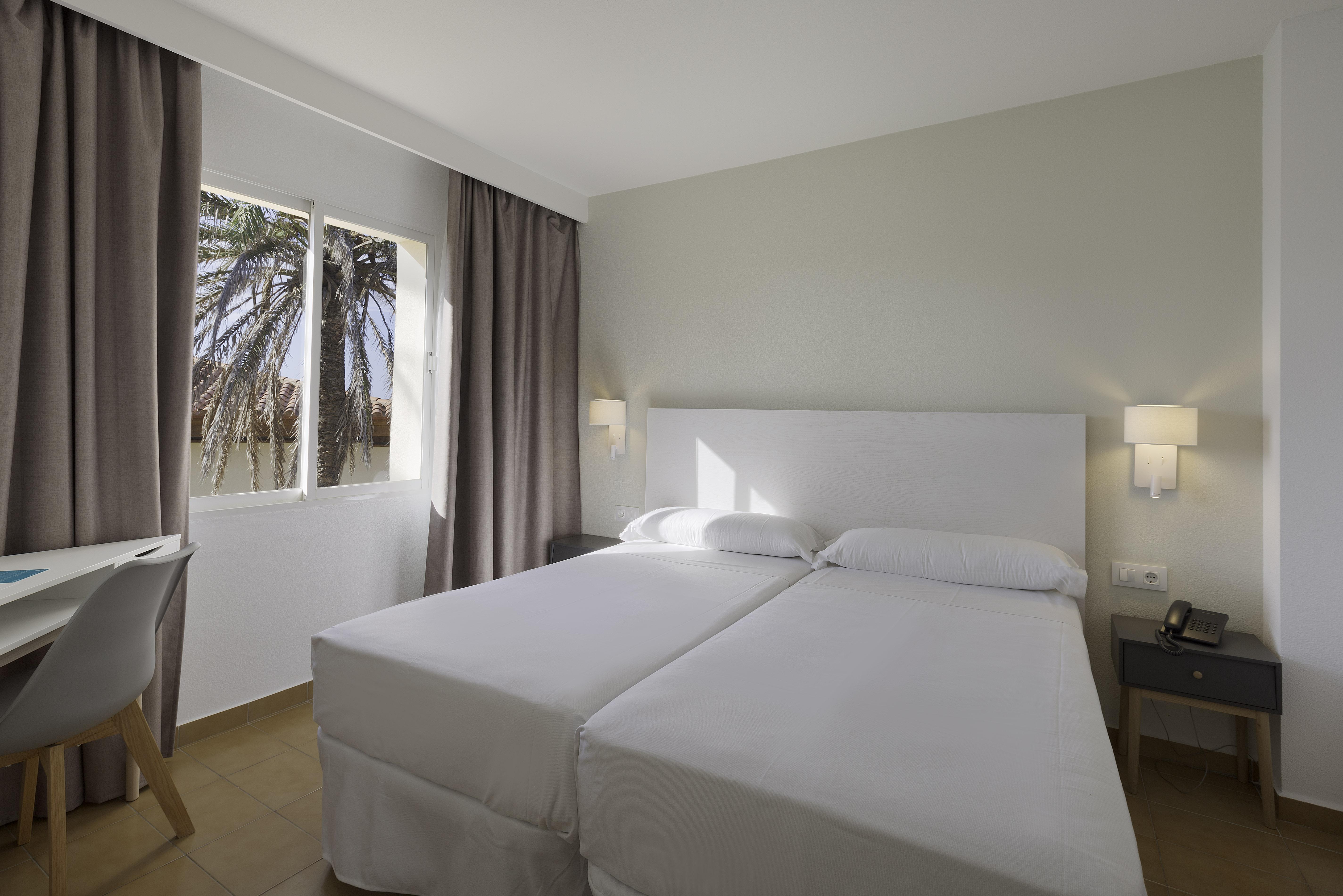 Apart-hotel Aluasun Mediterráneo 3*