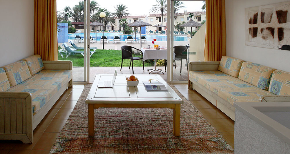 Aparthotel Aluasun Mediterráneo 3*